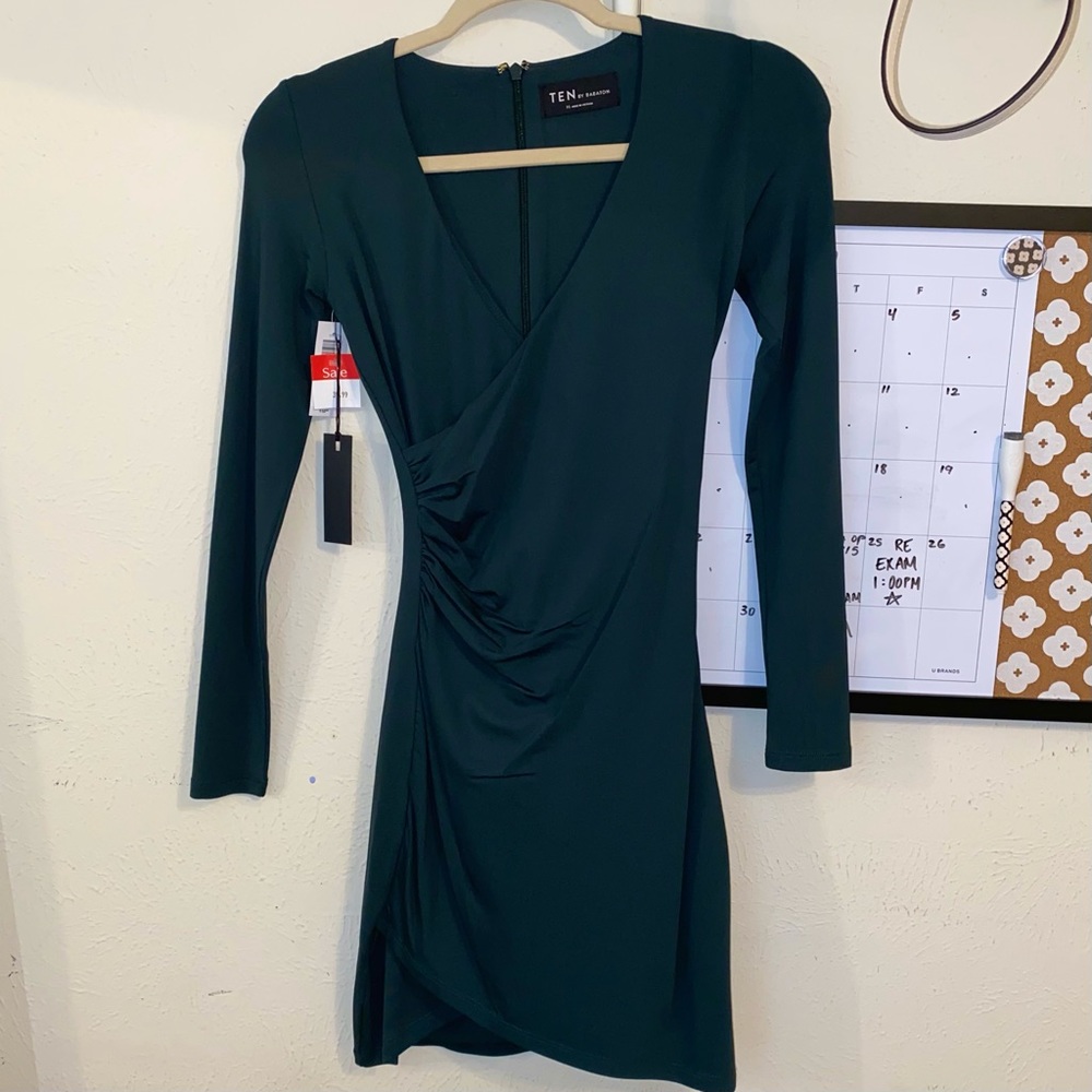 Aritzia Passion Dress - Picture 4 of 4